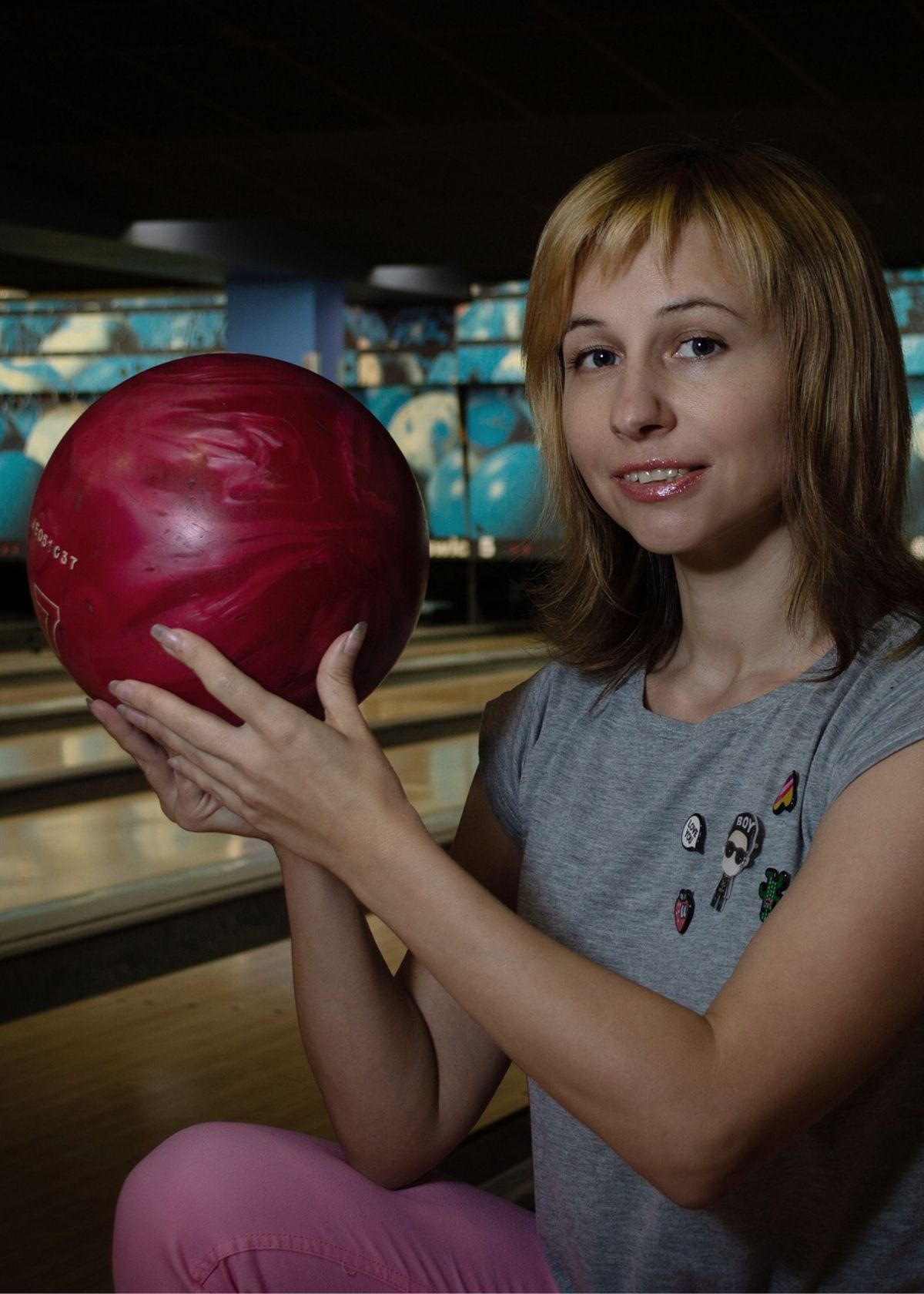 Bowling ball for hook