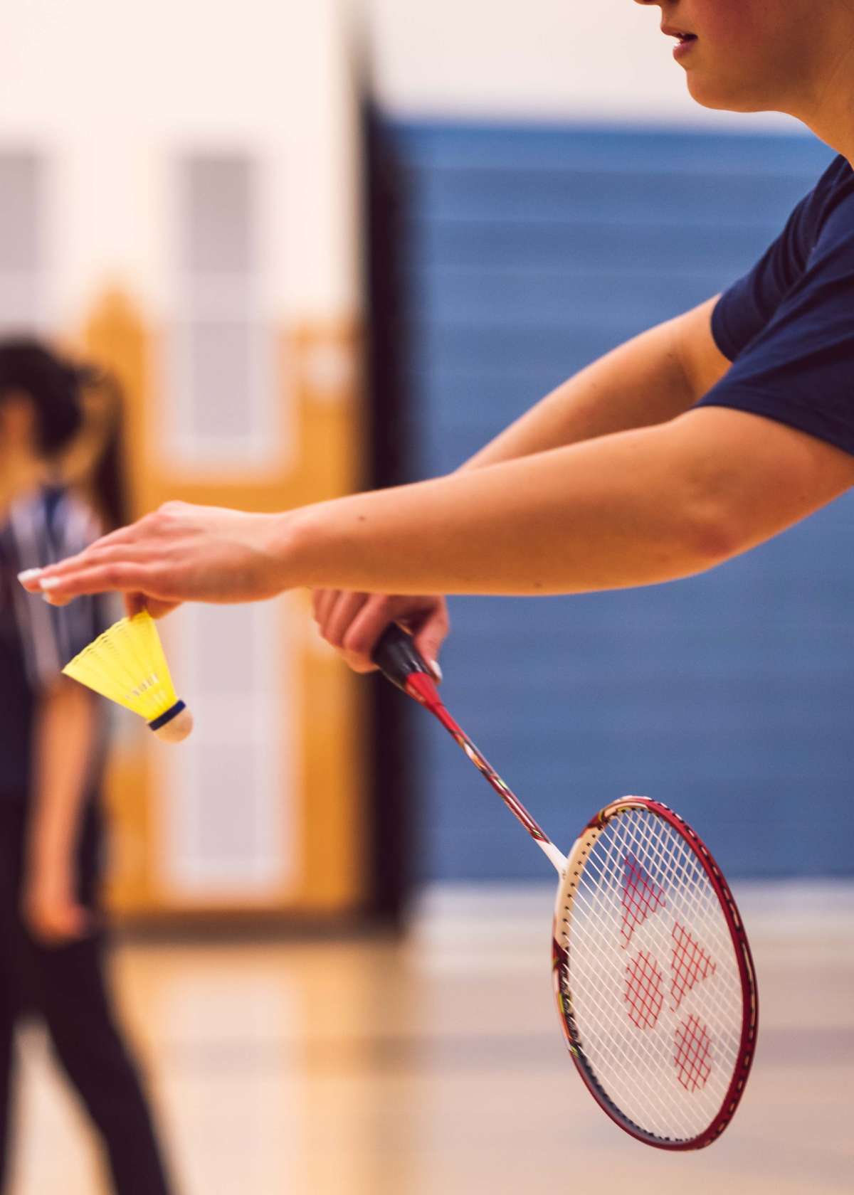 Badminton serving rules